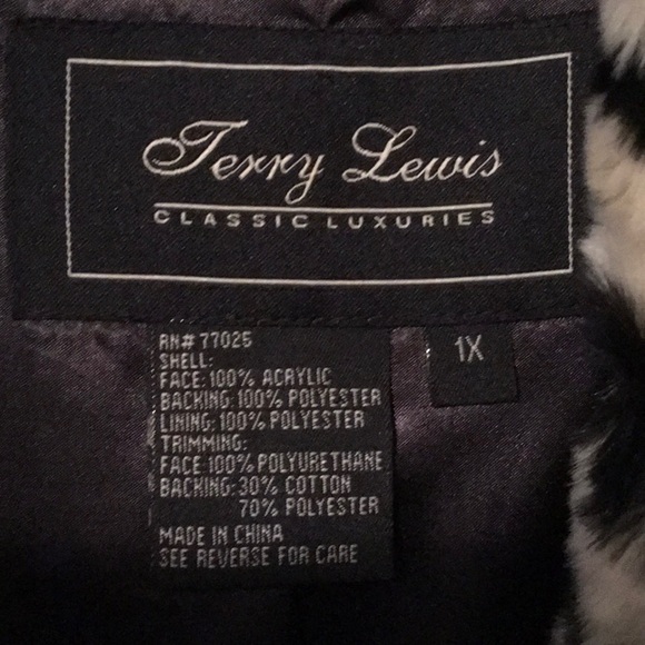 EUC,Terry Lewis design,Faux Tiger fur, Ivory and Black,size 1X, Cropped jacket - Picture 2 of 7